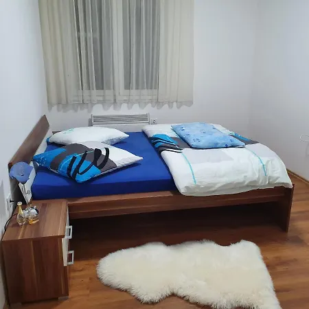 Maksim Delux Apartman *